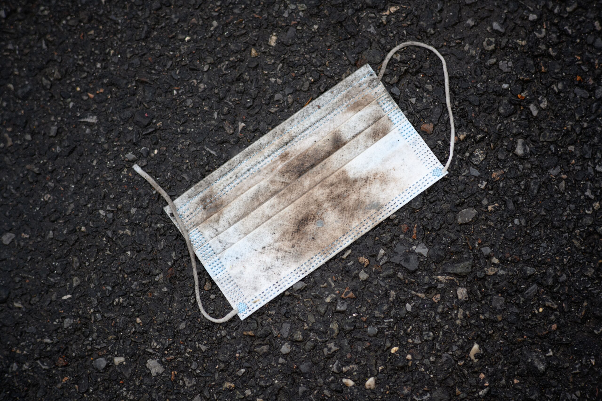 Image of rubbish to highlight the need for a street cleaning contract to be tendered out.